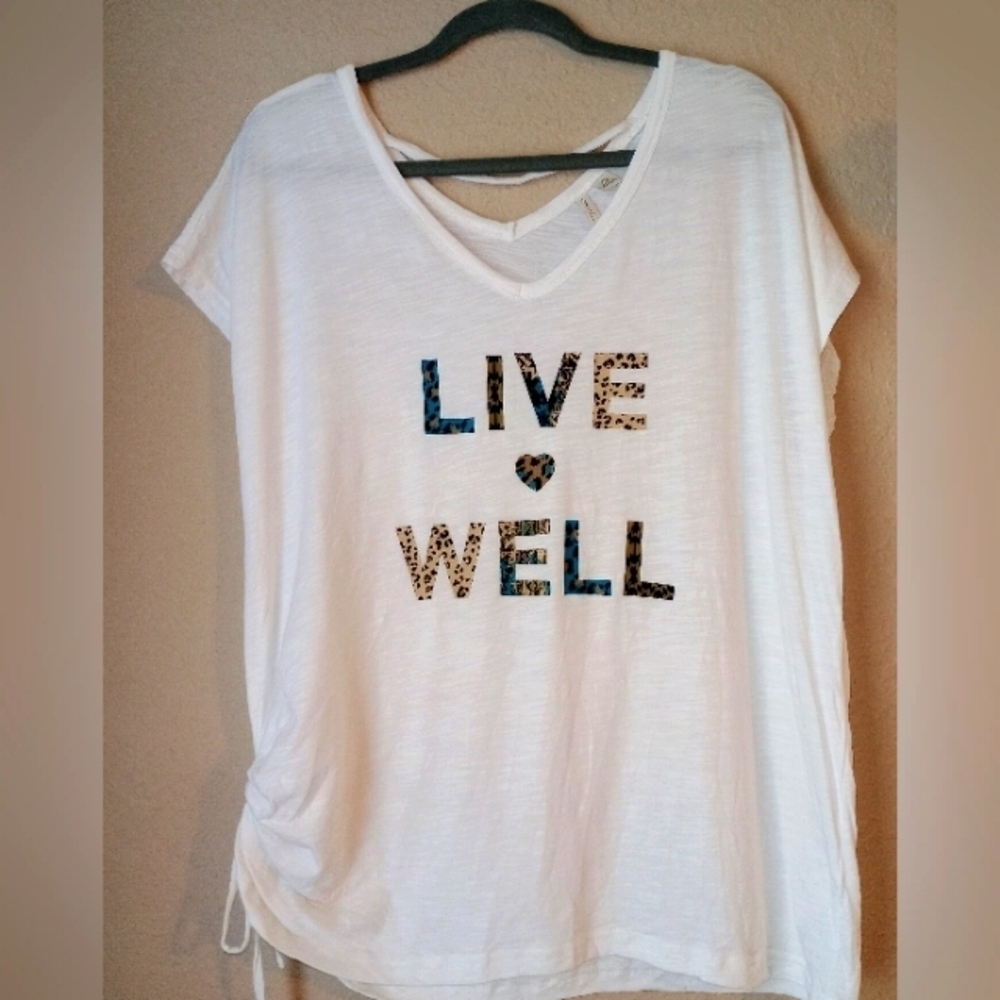 Live❤️Well Action Women's V-Neck Short Sleeve Tee Graphic T-Shirt size XL